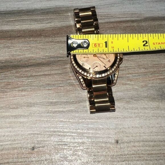 Michael Kors Blair MK5613 Wrist Watch for Women Gold Tone New Battery Stainless - Picture 4 of 6